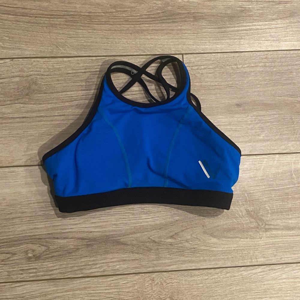 VULL ATHLETE sports bra